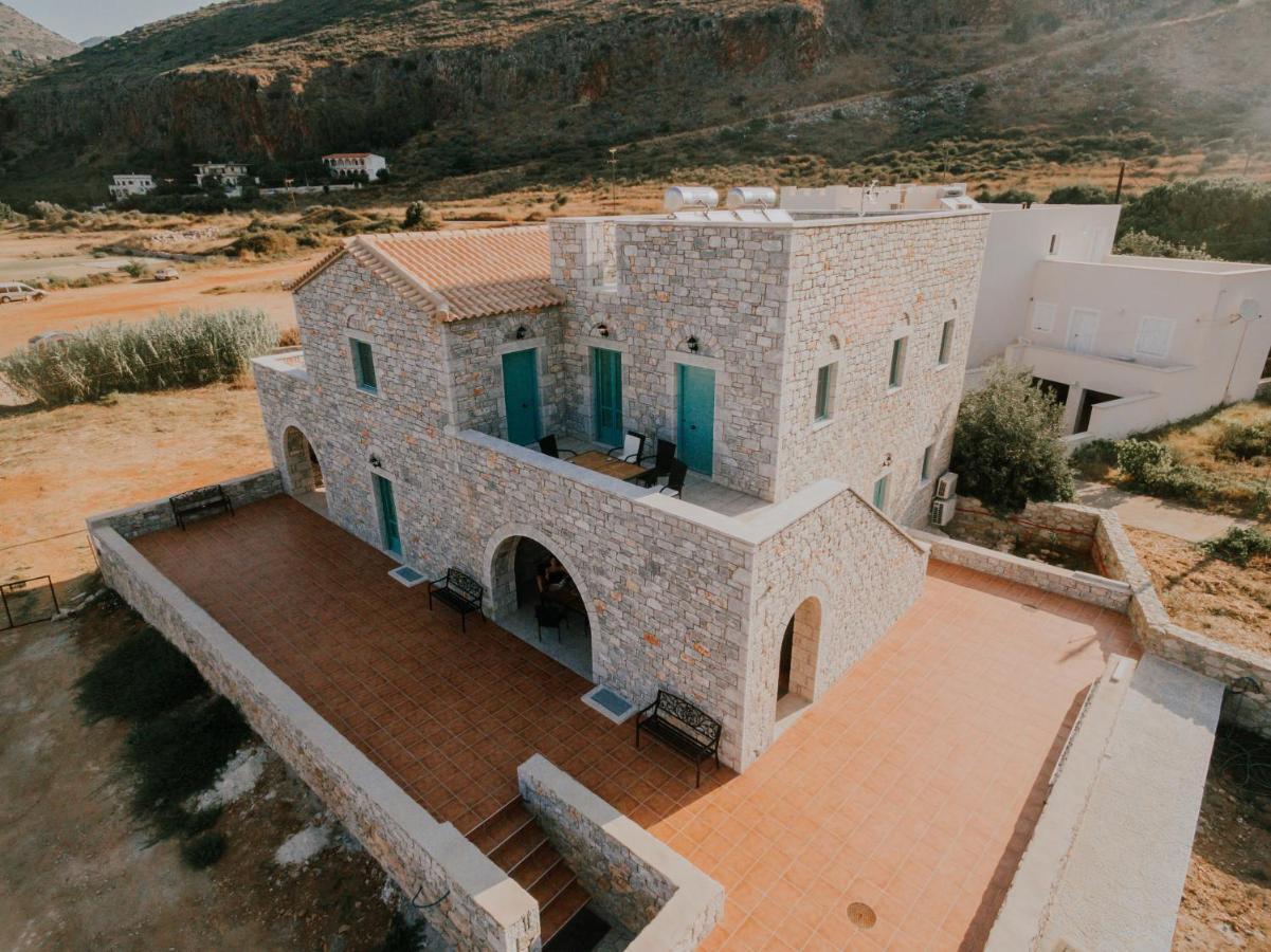 George Seafront Suites Néon Oítilon Dış mekan fotoğraf