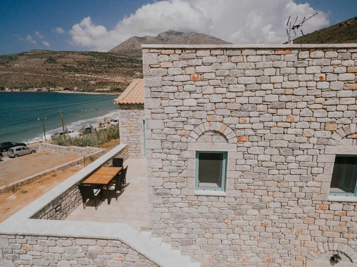 George Seafront Suites Néon Oítilon Dış mekan fotoğraf