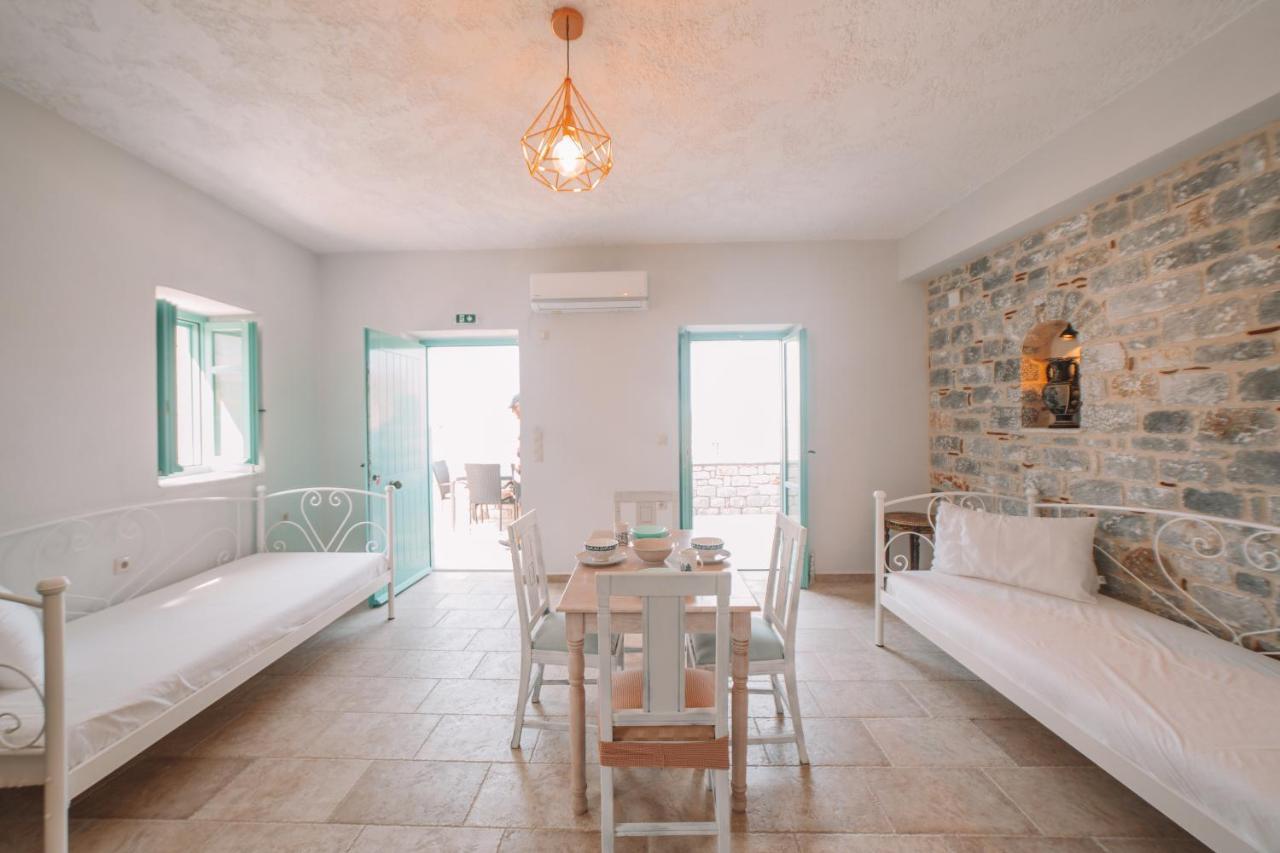 George Seafront Suites Néon Oítilon Dış mekan fotoğraf