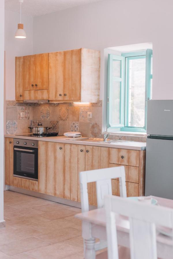 George Seafront Suites Néon Oítilon Dış mekan fotoğraf