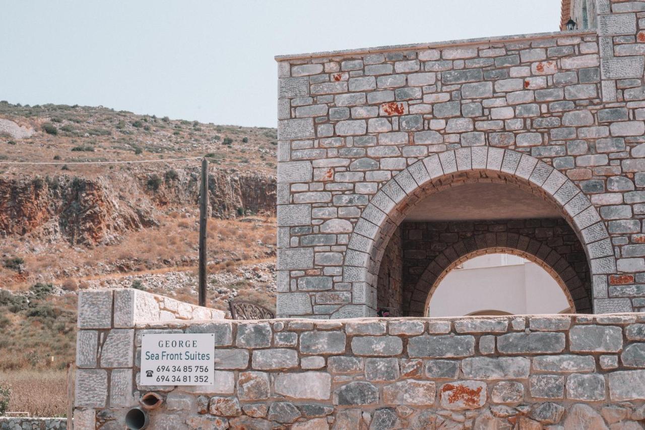 George Seafront Suites Néon Oítilon Dış mekan fotoğraf